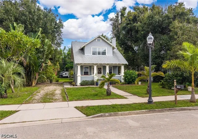 Photo 1 of Single family home for sale at 2760 Rhode Is Ave, Fort Myers, FL 33916 | MLS# 2026042837 | Listing updated on 2026-10-21