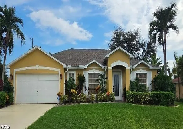 Photo 1 of Single family home for sale at 118 Se 41st Terrace, Cape Coral, FL 33904 | MLS# 2026042865 | Listing updated on 2026-10-16