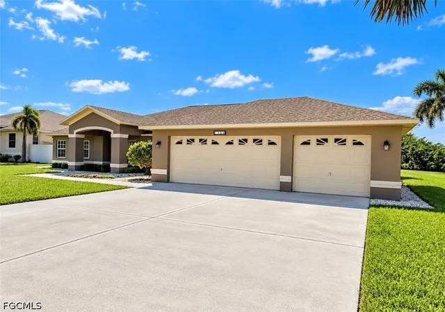 Photo 4 of Single family home for sale at 738 Milwaukee Blvd, Lehigh Acres, FL 33974 | MLS# 2026042893 | Listing updated on 2026-10-15
