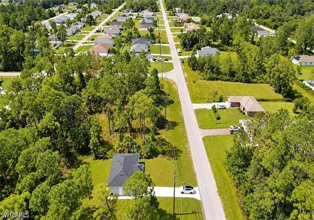 Photo 2 of Single family home for sale at 465 Windermere Dr, Lehigh Acres, FL 33972 | MLS# 226036507 | Listing updated on 2026-10-12