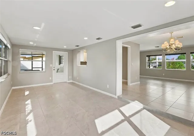Photo 3 of Single family home for sale at 1814 Cornwallis Pkwy, Cape Coral, FL 33904 | MLS# 2026042934 | Listing updated on 2026-10-20