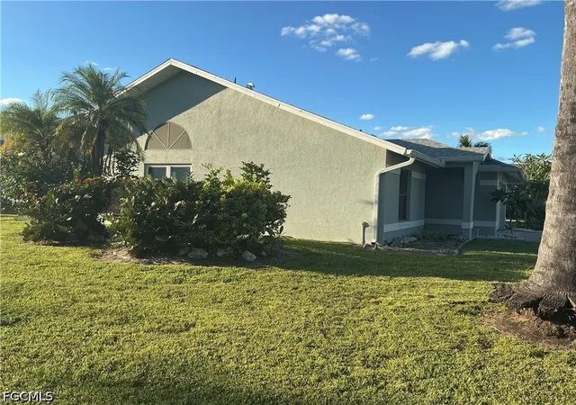 Photo 1 of Single family home for sale at 13262 Radcliffe Dr, Fort Myers, FL 33966 | MLS# 2026042940 | Listing updated on 2026-10-15