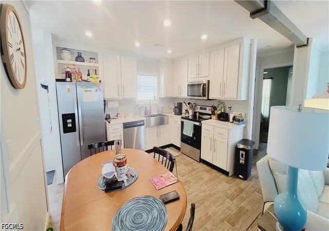 Photo 2 of Manufactured home for sale at 352 Shoreland Dr, Fort Myers, FL 33905 | MLS# 2026042948 | Listing updated on 2026-10-13