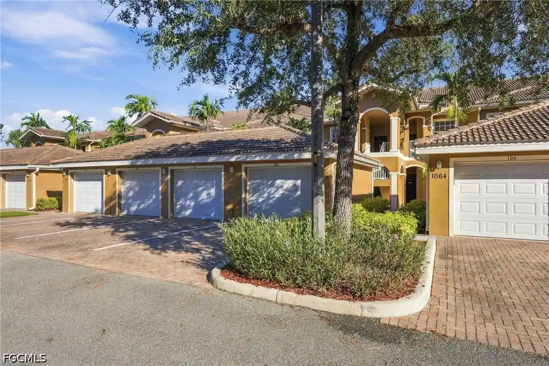 Listing Photo 1 - Condo for sale in 1064 Winding Pines Cir located at 1064 Winding Pines Cir, Cape Coral, FL 33909 - Unit #105