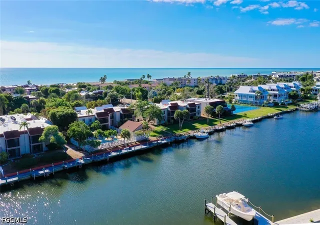 Listing Photo 1 - Condo for sale in building located at 845 E Gulf Dr, Sanibel, FL 33957 - Unit #1422