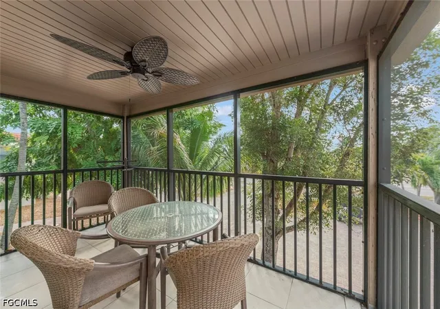 Listing Photo 5 - Condo for sale in building located at 845 E Gulf Dr, Sanibel, FL 33957 - Unit #1422