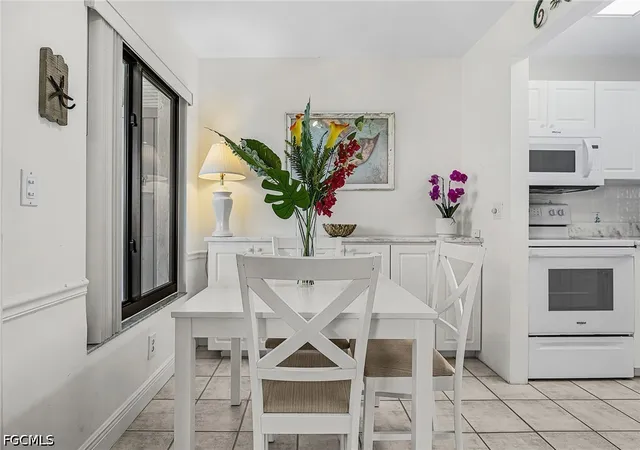 Photo 4 of Condo for sale at 1250 Tennisplace Ct #E33, Sanibel, FL 33957 | MLS# 2026043005 | Listing updated on 2026-10-28