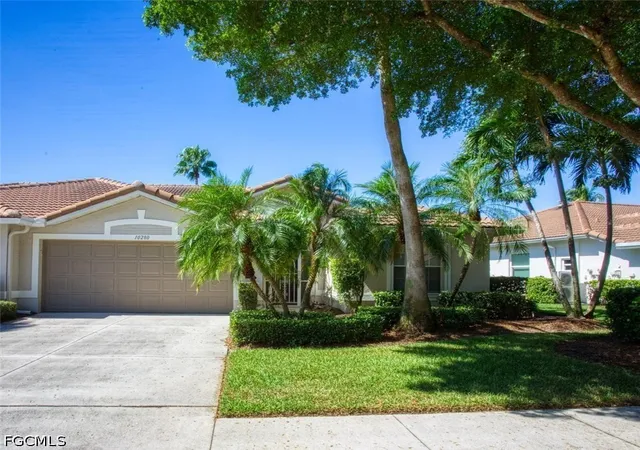 Photo 2 of Townhouse for sale at 10280 Sago Palm Way, Fort Myers, FL 33966 | MLS# 2026043071 | Listing updated on 2026-10-22
