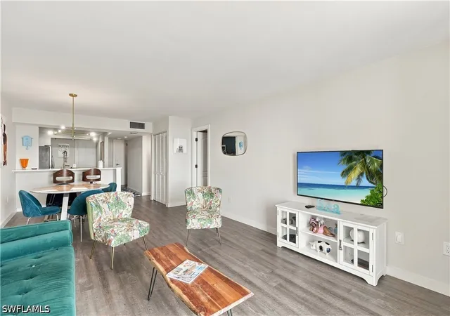 Photo 4 of Condo for sale at 320 Seaview Ct #602, Marco Island, FL 34145 | MLS# 226036858 | Listing updated on 2026-10-12