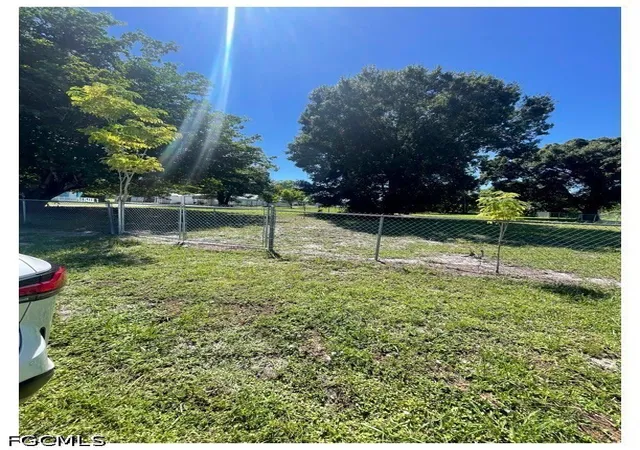 Land for sale at 228 Maria St, Fort Myers, FL 33916 | MLS# 2026043131