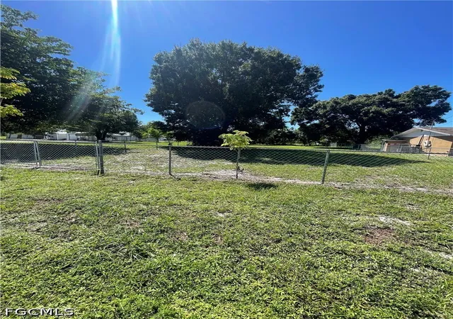 Photo 3 of Land for sale at 228 Maria St, Fort Myers, FL 33916 | MLS# 2026043131 | Listing updated on 2026-10-14