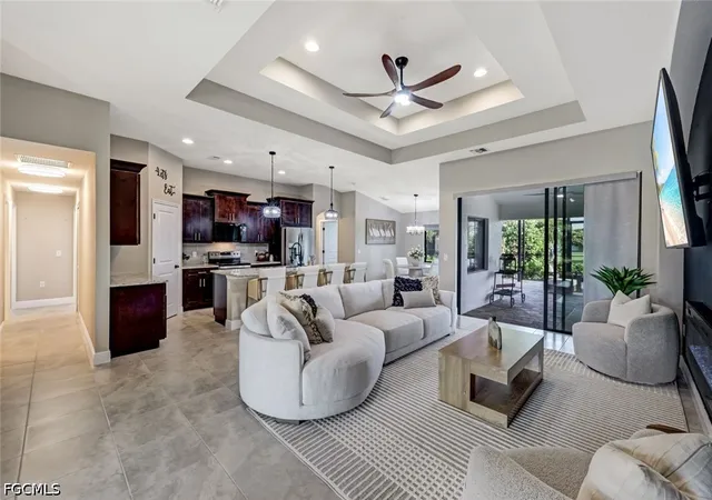 Photo 4 of Single family home for sale at 1819 SW 40th Terrace, Cape Coral, FL 33914 | MLS# 2026043186 | Listing updated on 2026-10-30