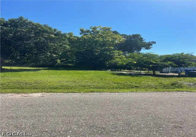 Land for sale at 2901 Cocos Ave, Fort Myers, FL 33901 | MLS# 2026043206