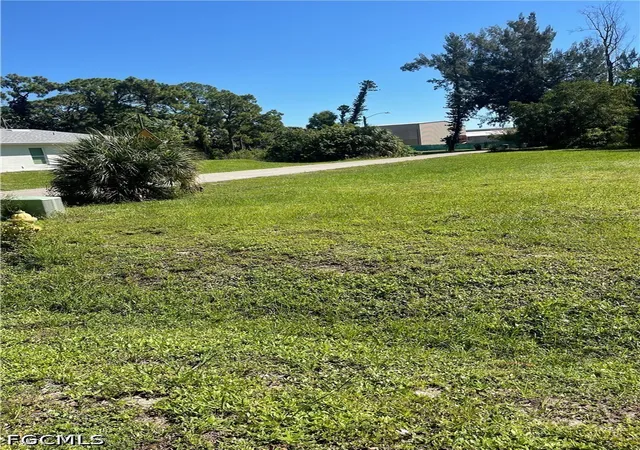 Photo 3 of Land for sale at 2901 Cocos Ave, Fort Myers, FL 33901 | MLS# 2026043206 | Listing updated on 2026-10-14