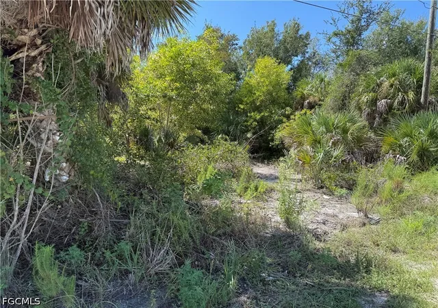 Land for sale at 7421 Kreamers Dr, Bokeelia, FL 33922 | MLS# 2026043297
