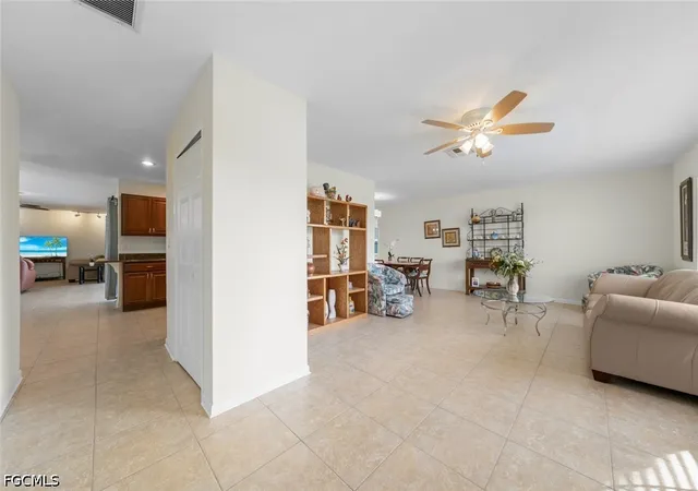 Photo 4 of Single family home for sale at 4472 Coronado Pkwy, Cape Coral, FL 33904 | MLS# 2026043312 | Listing updated on 2026-10-14