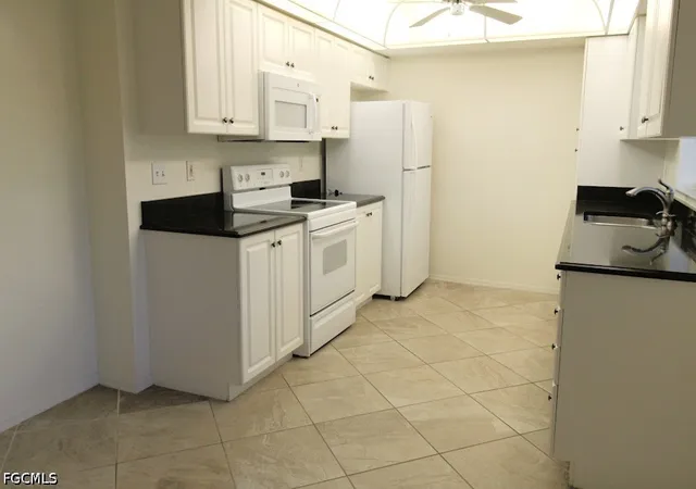 Photo 4 of Condo for sale at 14931 Park Lake Dr #104, Fort Myers, FL 33919 | MLS# 2026043344 | Listing updated on 2026-10-15