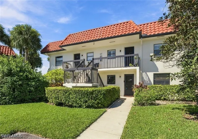 Listing Photo 3 - Condo for sale in building located at 4269 27Th Ct Sw, Naples, FL 34116 - Unit #102