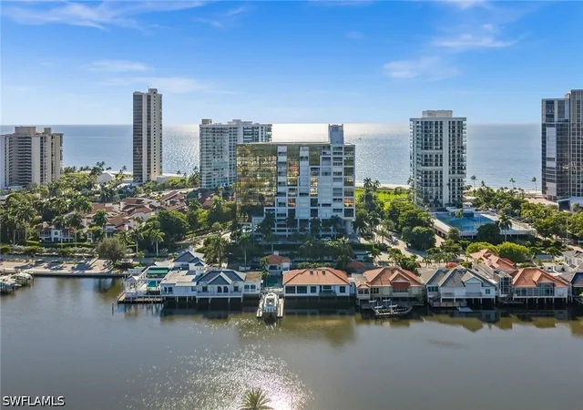 Listing Photo 2 - Condo for sale in building located at 4751 Gulf Shore Blvd N, Naples, FL 34103 - Unit #1602