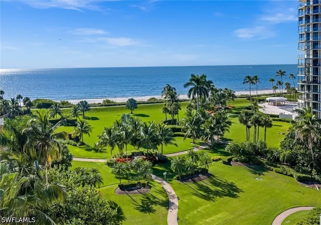 Listing Photo 3 - Condo for sale in building located at 4751 Gulf Shore Blvd N, Naples, FL 34103 - Unit #1602
