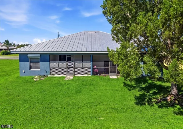 Photo 2 of House for sale at 2027 / 2029 Andalusia Blvd, Cape Coral, FL 33909 | MLS# 2026043405 | Listing updated on 2026-10-15