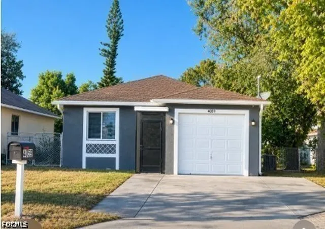 Photo 1 of Single family home for sale at 4059 Washington Ave, Fort Myers, FL 33916 | MLS# 2026043433 | Listing updated on 2026-10-15