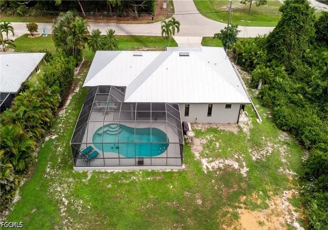 Photo 1 of Single family home for sale at 11553 Oakland Dr, Bokeelia, FL 33922 | MLS# 2026043453 | Listing updated on 2026-10-20