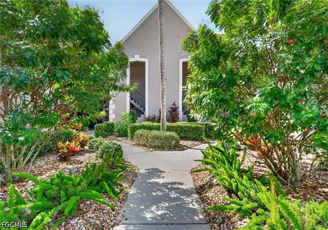 Listing Photo 1 - Condo for sale in building located at 16290 Kelly Cvs Dr, Fort Myers, FL 33908 - Unit #253