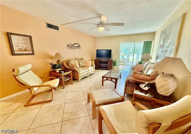 Listing Photo 5 - Condo for sale in building located at 333 Joel Blvd, Lehigh Acres, FL 33936 - Unit #137