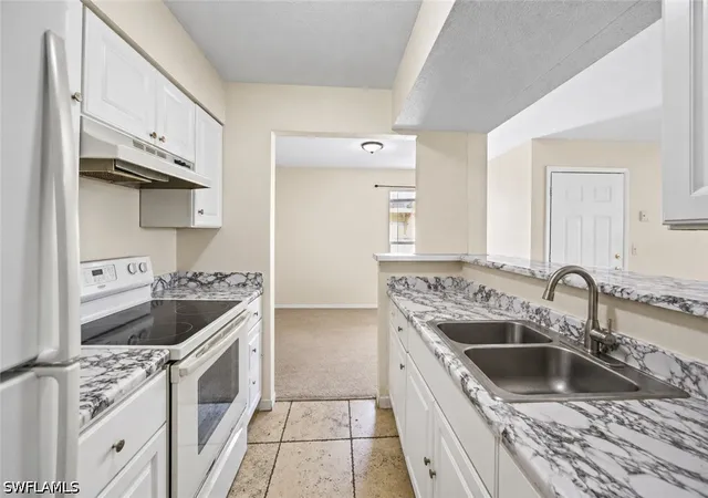 Listing Photo 1 - Condo for sale in building located at 2885 Winkler Ave, Fort Myers, FL 33916 - Unit #615