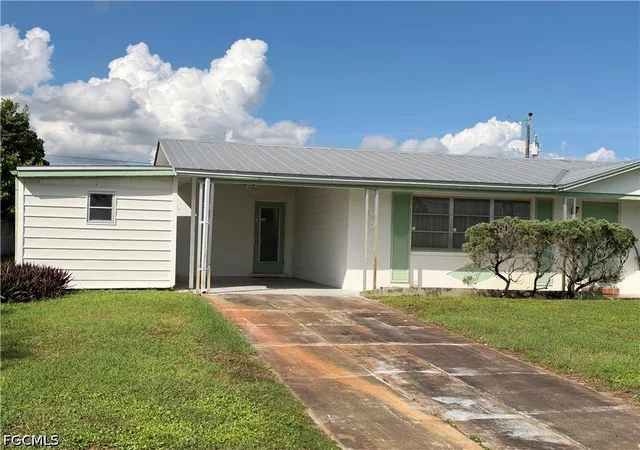 Photo 1 of Single family home for sale at 1419 Kimdale St E, Lehigh Acres, FL 33936 | MLS# 2026043601 | Listing updated on 2026-10-19