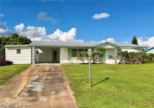 Photo 2 of Single family home for sale at 1419 Kimdale St E, Lehigh Acres, FL 33936 | MLS# 2026043601 | Listing updated on 2026-10-19