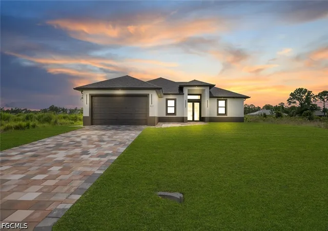 Photo 1 of Single family home for sale at 1014 Lee Ave, Lehigh Acres, FL 33972 | MLS# 2026043637 | Listing updated on 2026-10-16