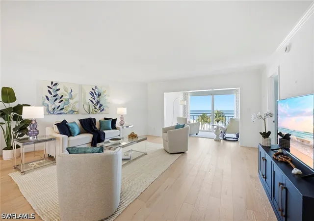 Photo 4 of Condo for sale at 2401 Gulf Shore Blvd N #52, Naples, FL 34103 | MLS# 226037500 | Listing updated on 2026-10-20
