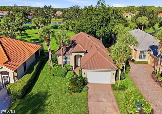 Photo 1 of Sale Pending at 10992 Callaway Greens Ct, Fort Myers, FL 33913 | MLS# 226035930 | Listing updated on 2026-10-20