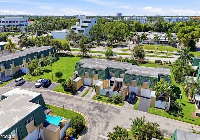 Photo 2 of Townhouse for sale at 5837 Whiting Ct, Fort Myers, FL 33919 | MLS# 2026043669 | Listing updated on 2026-10-20