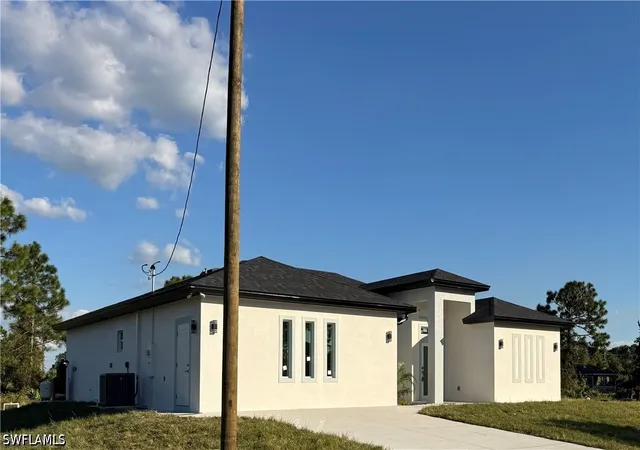 Photo 3 of Single family home for sale at 713 Da Vinci Ave S, Lehigh Acres, FL 33974 | MLS# 226035345 | Listing updated on 2026-10-16