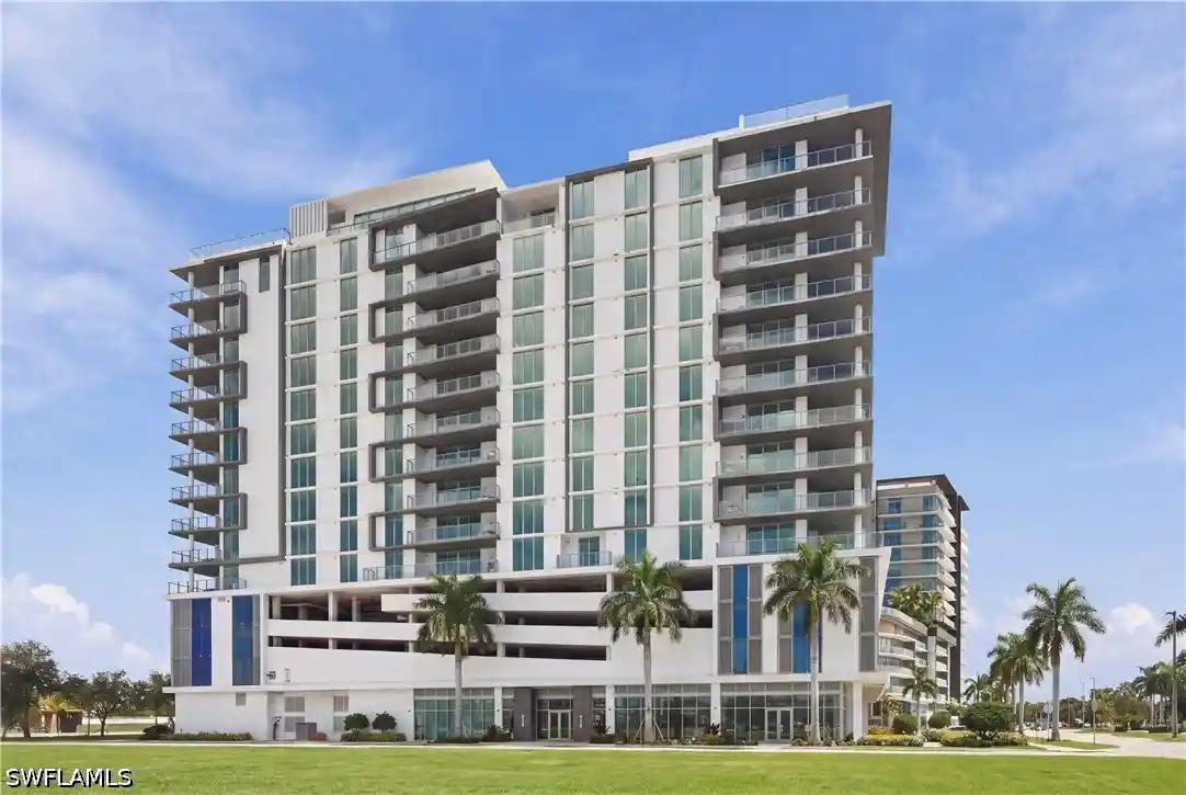 Listing Photo 50 - Condo for sale in 1925 Metropolitan Blvd located at 1925 Metropolitan Blvd, Naples, FL 34104 - Unit #1204