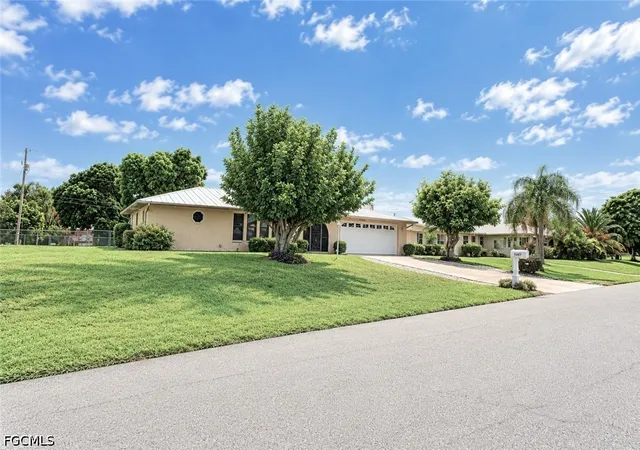 Photo 2 of Single family home for sale at 4507 SE 9th Place, Cape Coral, FL 33904 | MLS# 2026043780 | Listing updated on 2026-10-18