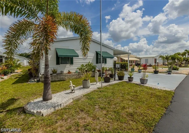 Manufactured home for sale at 9749 Sugarberry Way, Fort Myers, FL 33905 | MLS# 226033474