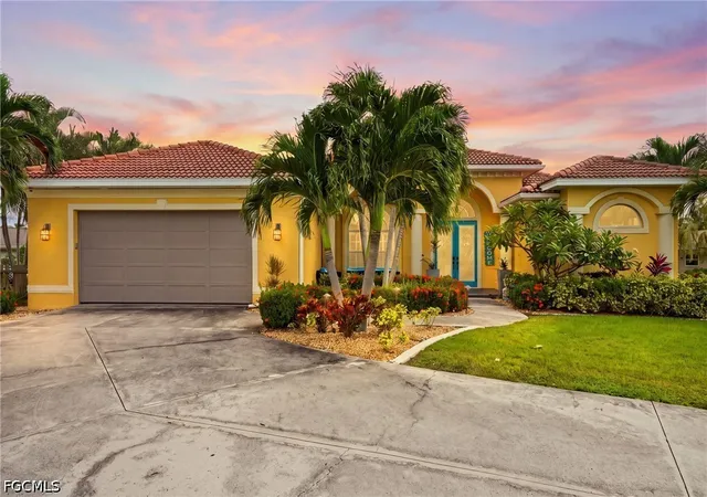 Photo 1 of Single family home for sale at 1804 Palaco Grande Pkwy, Cape Coral, FL 33904 | MLS# 2026043823 | Listing updated on 2026-10-19