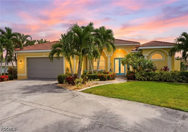 Photo 2 of Single family home for sale at 1804 Palaco Grande Pkwy, Cape Coral, FL 33904 | MLS# 2026043823 | Listing updated on 2026-10-19