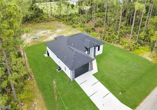 Photo 2 of Single family home for sale at 1015 Euclid Ave, Lehigh Acres, FL 33972 | MLS# 2026043872 | Listing updated on 2026-10-19