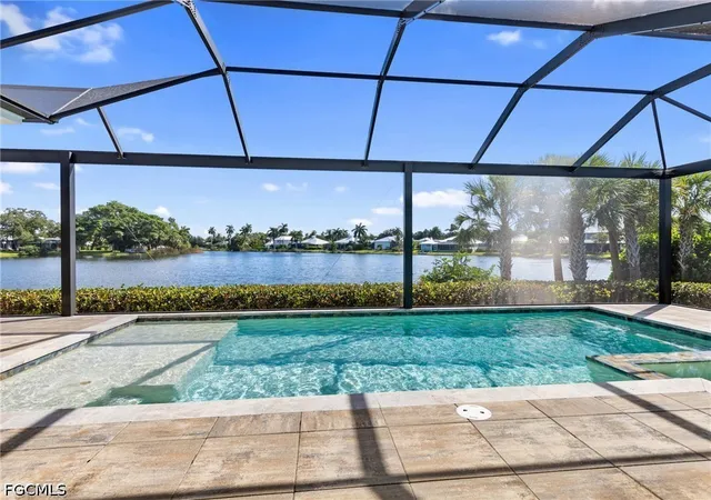 Photo 2 of Sale Pending at 16151 Bentwood Palms Dr, Fort Myers, FL 33908 | MLS# 2026043905 | Listing updated on 2026-10-21