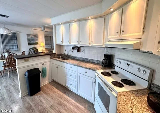 Photo 3 of Manufactured home for sale at 5518 Virginia Dare Ln, North Fort Myers, FL 33917 | MLS# 2026043978 | Listing updated on 2026-10-19