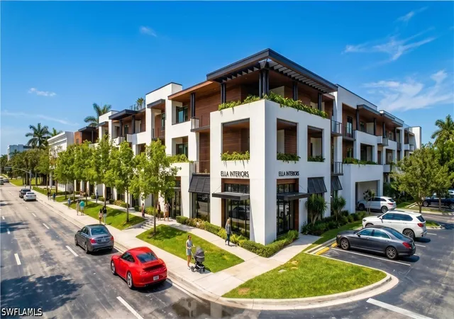210 9Th St S, 210 9Th St S, Naples, FL 34102