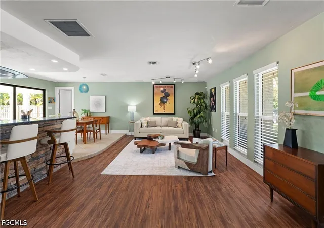 Photo 4 of Single family home for sale at 1312 Jambalana Ln, Fort Myers, FL 33901 | MLS# 2026044047 | Listing updated on 2026-10-29