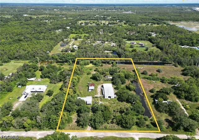 Manufactured home for sale at 6781 Carmelita Dr, Fort Myers, FL 33905 | MLS# 2026044050