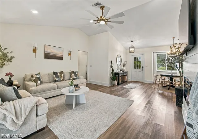 Photo 4 of Single family home for sale at 10208 Shade Tree Ct, Bonita Springs, FL 34135 | MLS# 226038001 | Listing updated on 2026-10-20