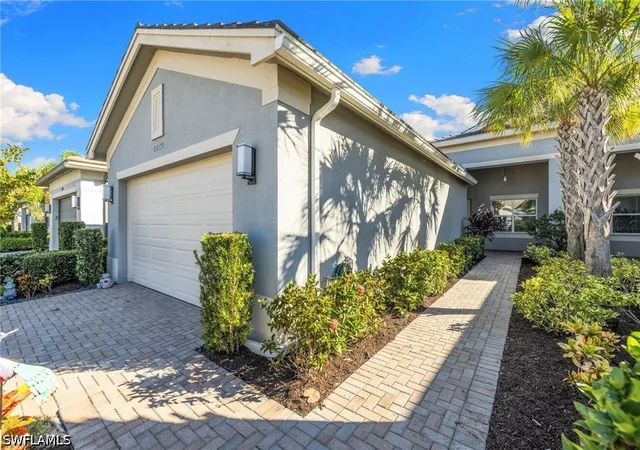 Photo 2 of Townhouse for sale at 28539 Lobos Cir, Bonita Springs, FL 34135 | MLS# 226037933 | Listing updated on 2026-10-20